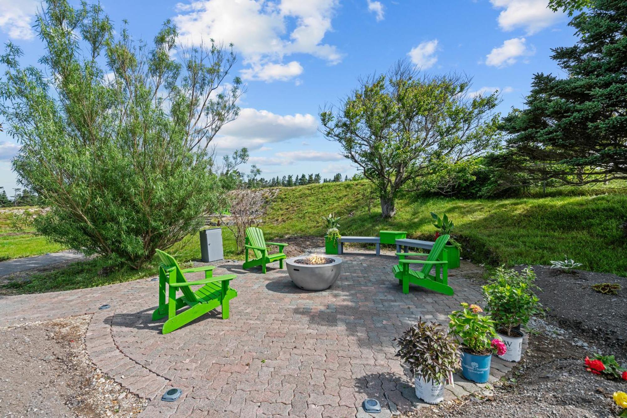 Edge Of The Avalon Inn Trepassey Exteriér fotografie